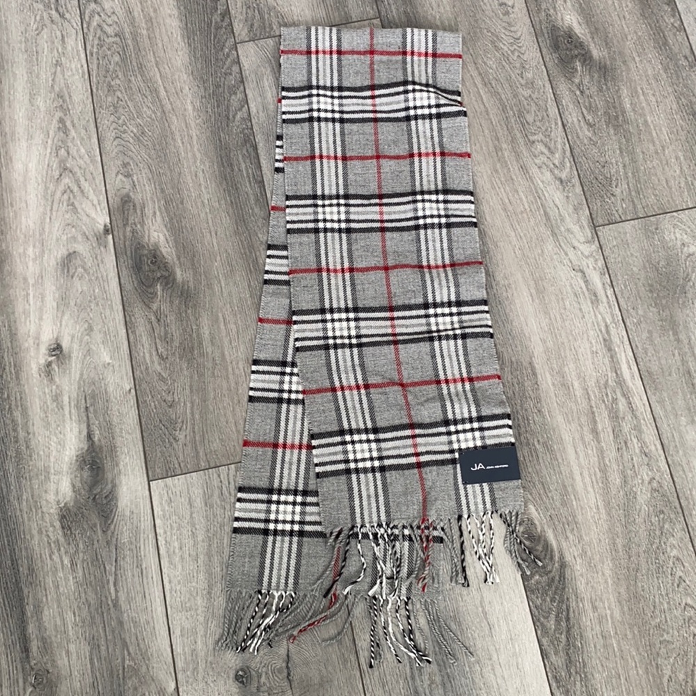 NWT plaid scarf